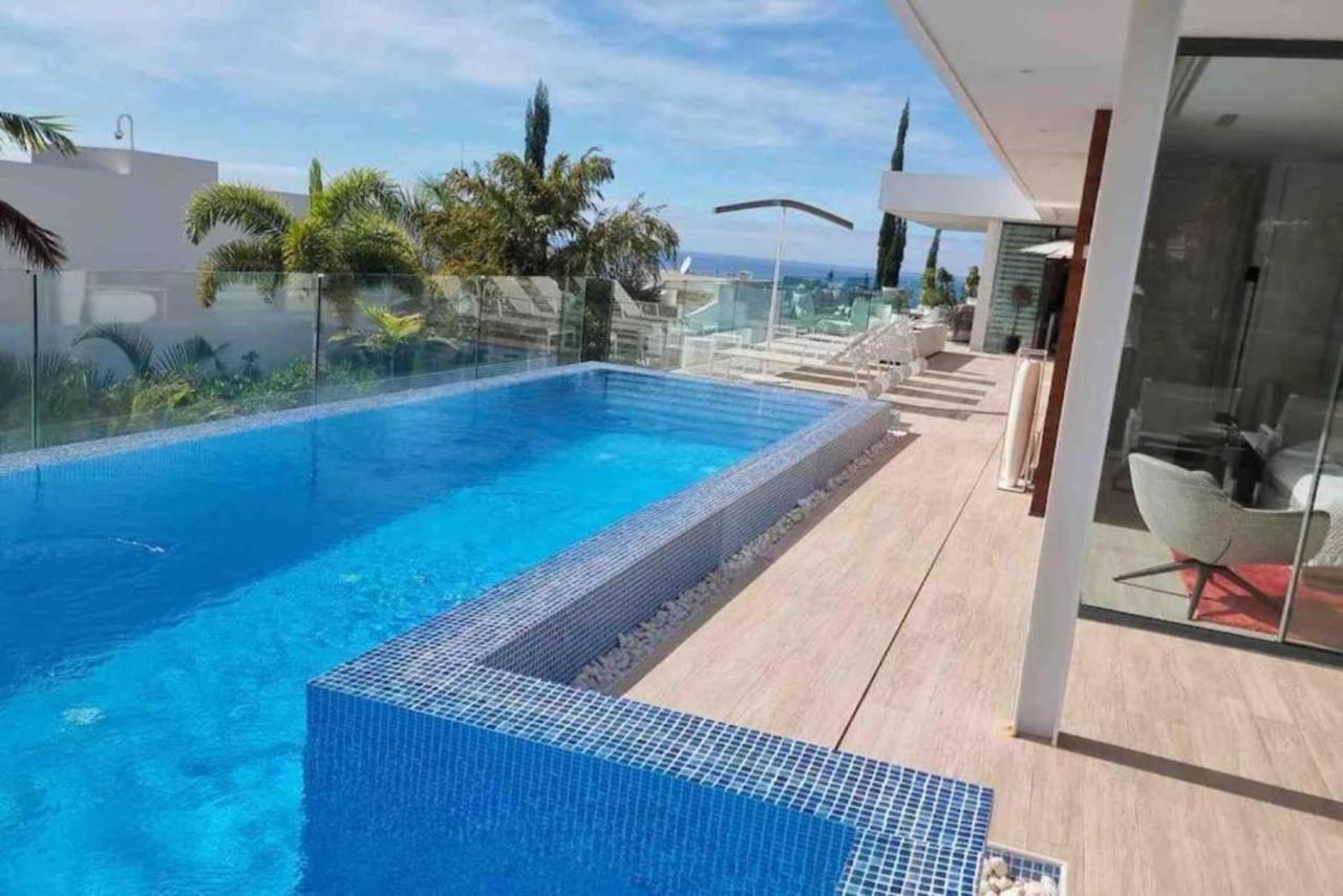 Luxury Villa Rebeka - Heated Pool And Jacuzzi Costa Adeje  Exteriör bild