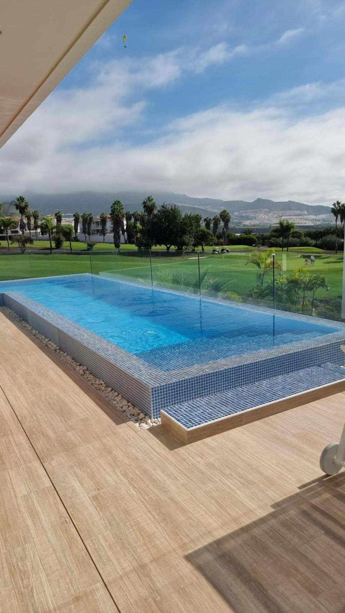 Luxury Villa Rebeka - Heated Pool And Jacuzzi Costa Adeje  Exteriör bild