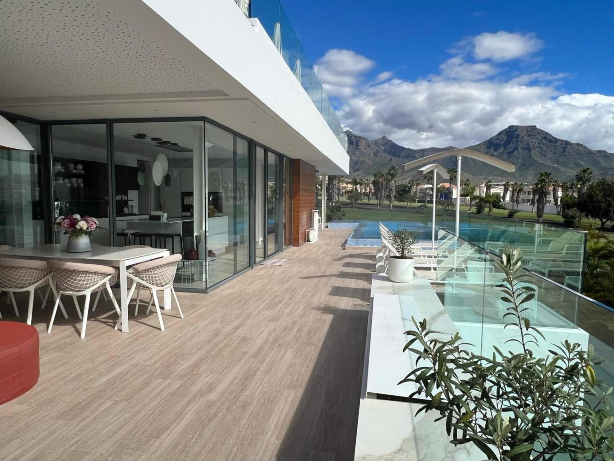 Luxury Villa Rebeka - Heated Pool And Jacuzzi Costa Adeje  Exteriör bild